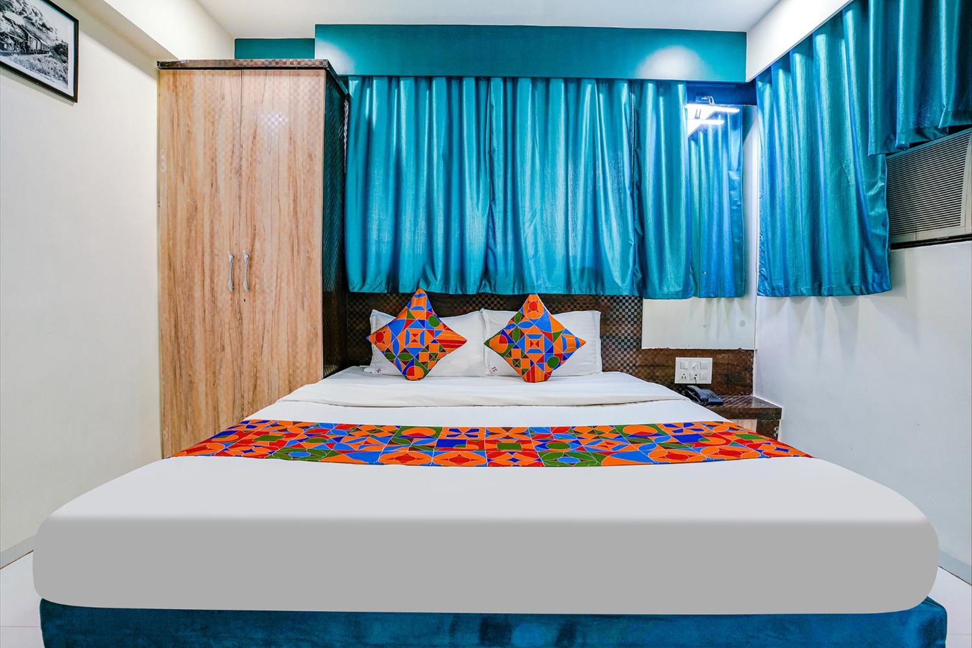 Hotel Bindra Elite Мумбаи Экстерьер фото