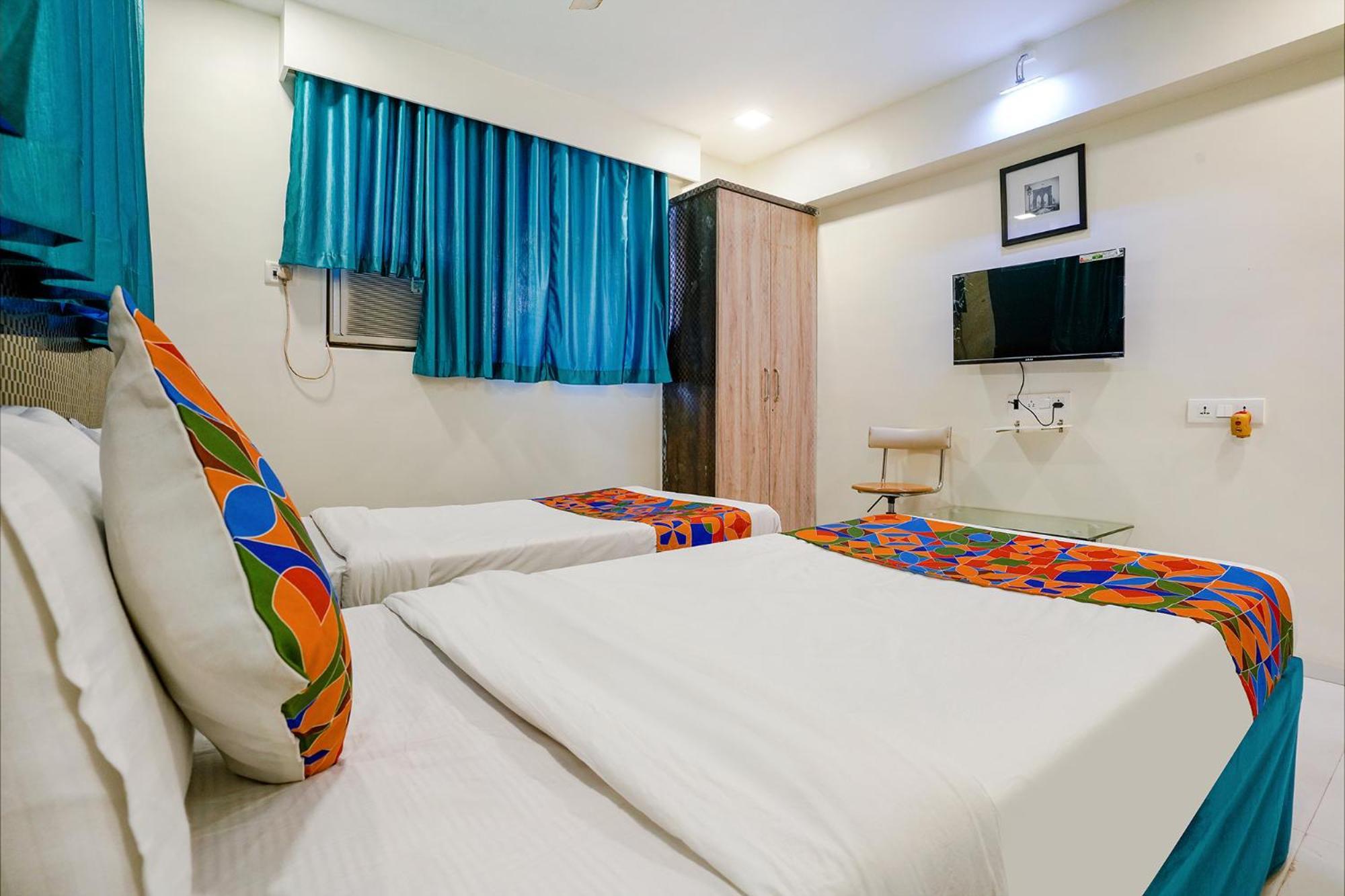 Hotel Bindra Elite Мумбаи Экстерьер фото