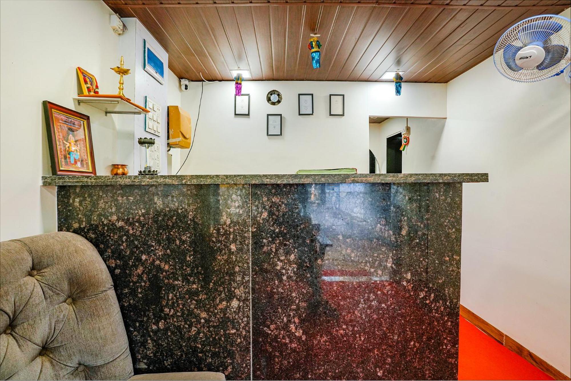 Hotel Bindra Elite Мумбаи Экстерьер фото