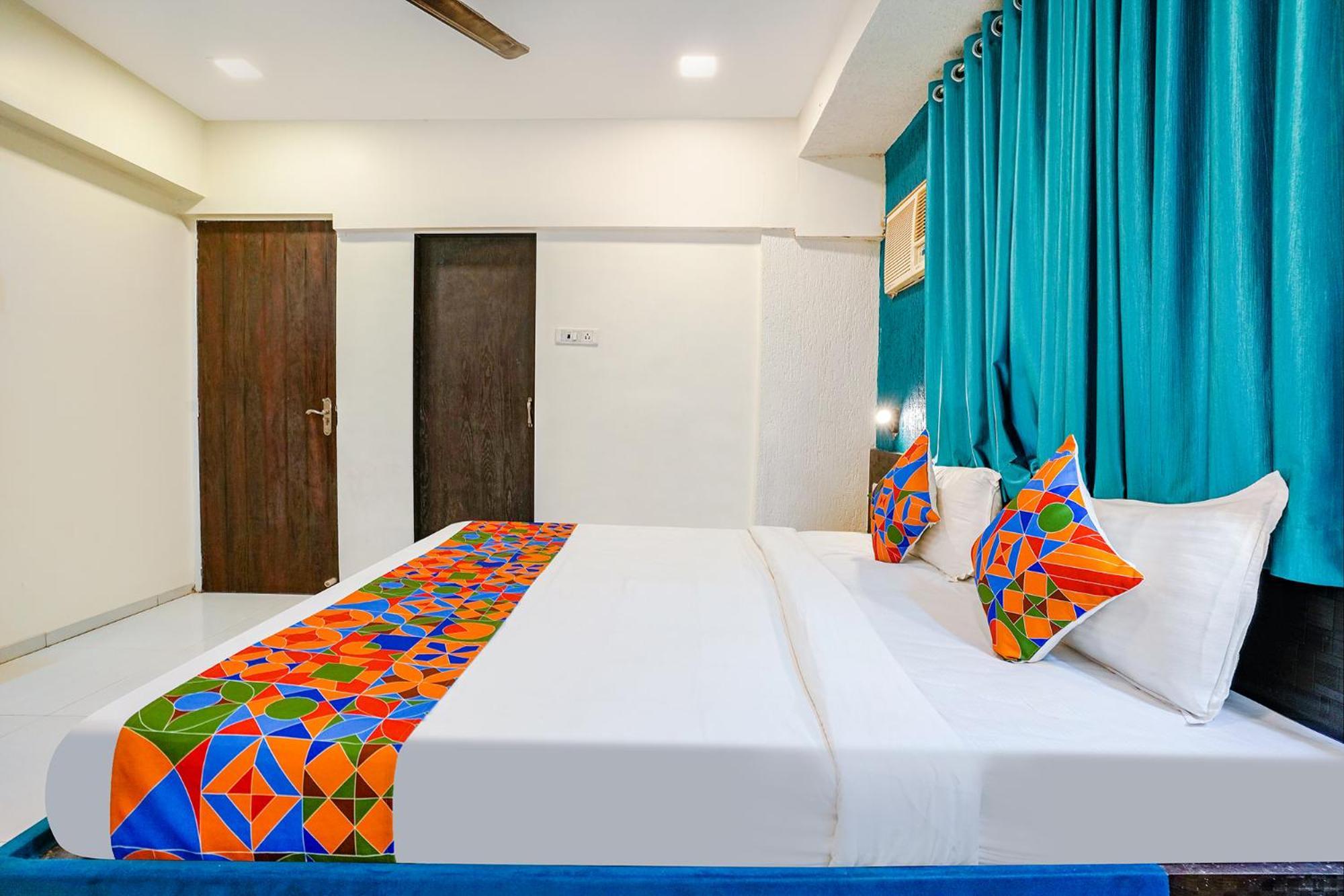 Hotel Bindra Elite Мумбаи Экстерьер фото