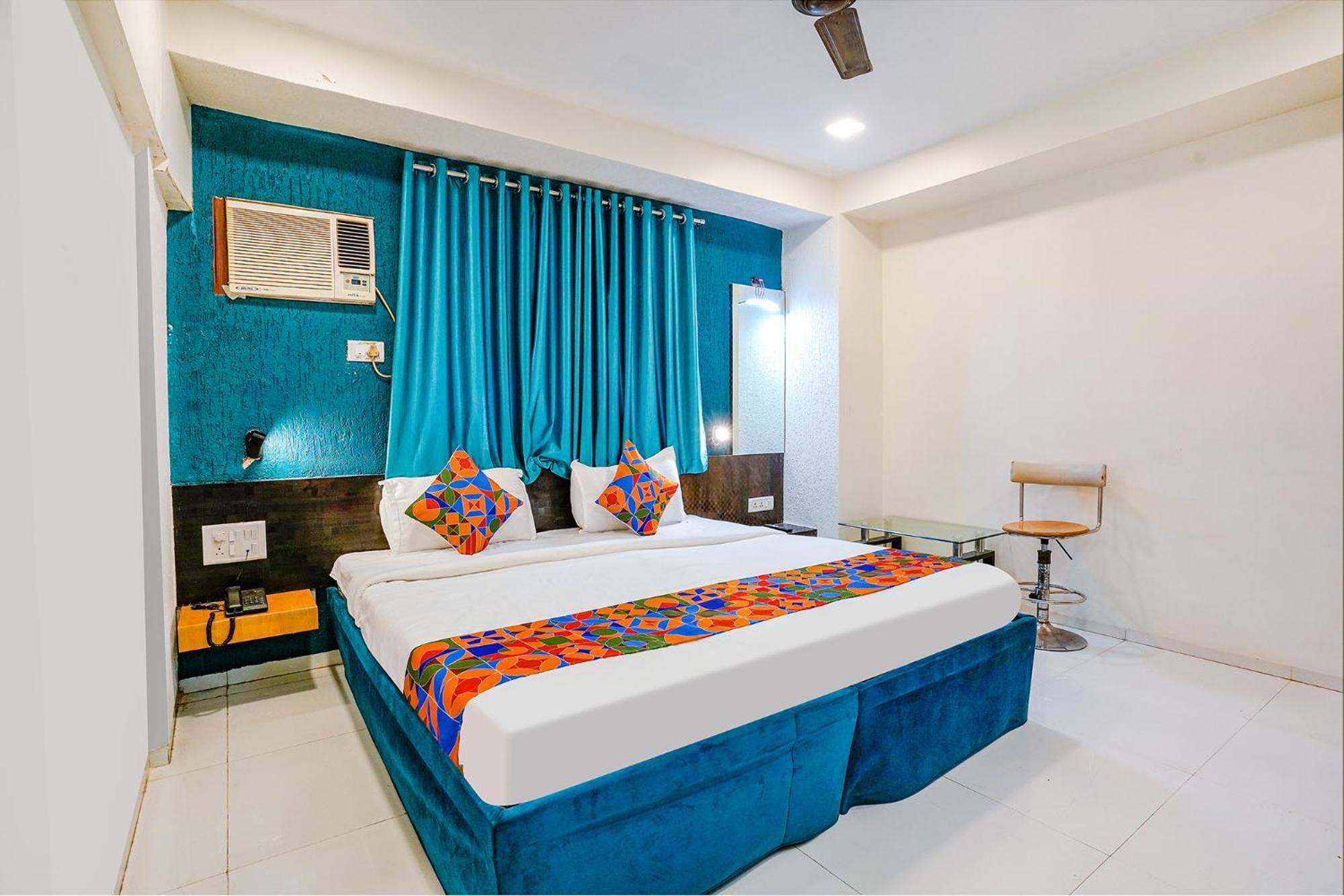 Hotel Bindra Elite Мумбаи Экстерьер фото
